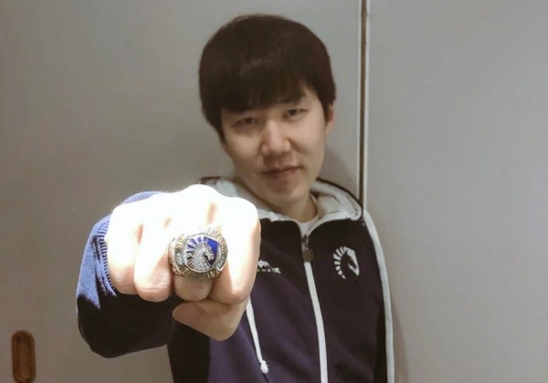 Корейцы сильны не только в StarCraft. Почему Heen — лучший тренер в истории Dota 2